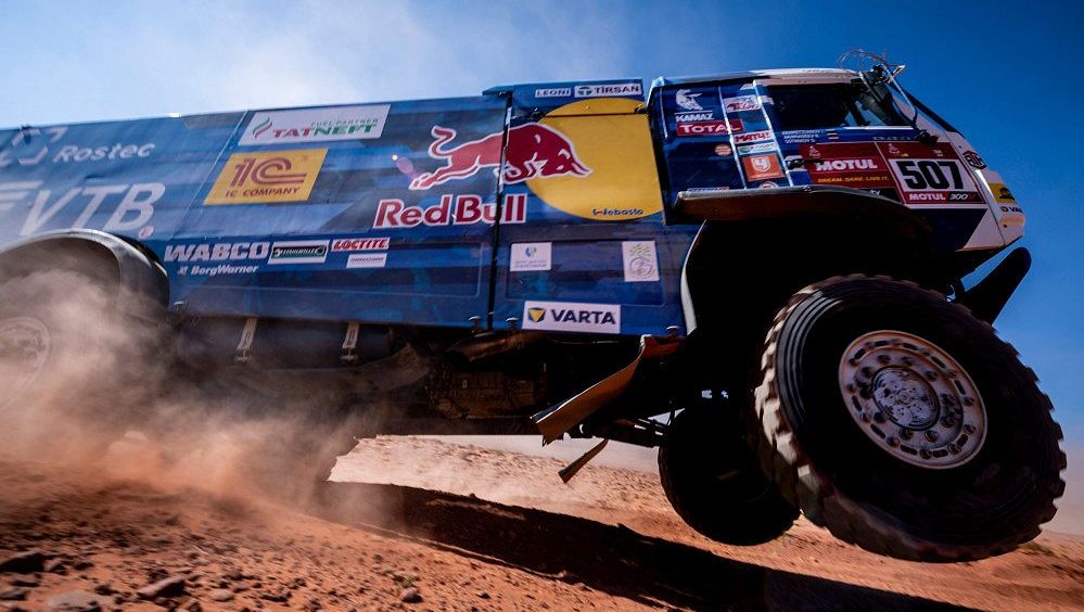 A příště už s kamazy?! Rusům se otevřela cesta zpět na Dakar. Macík slibuje: Budu připraven