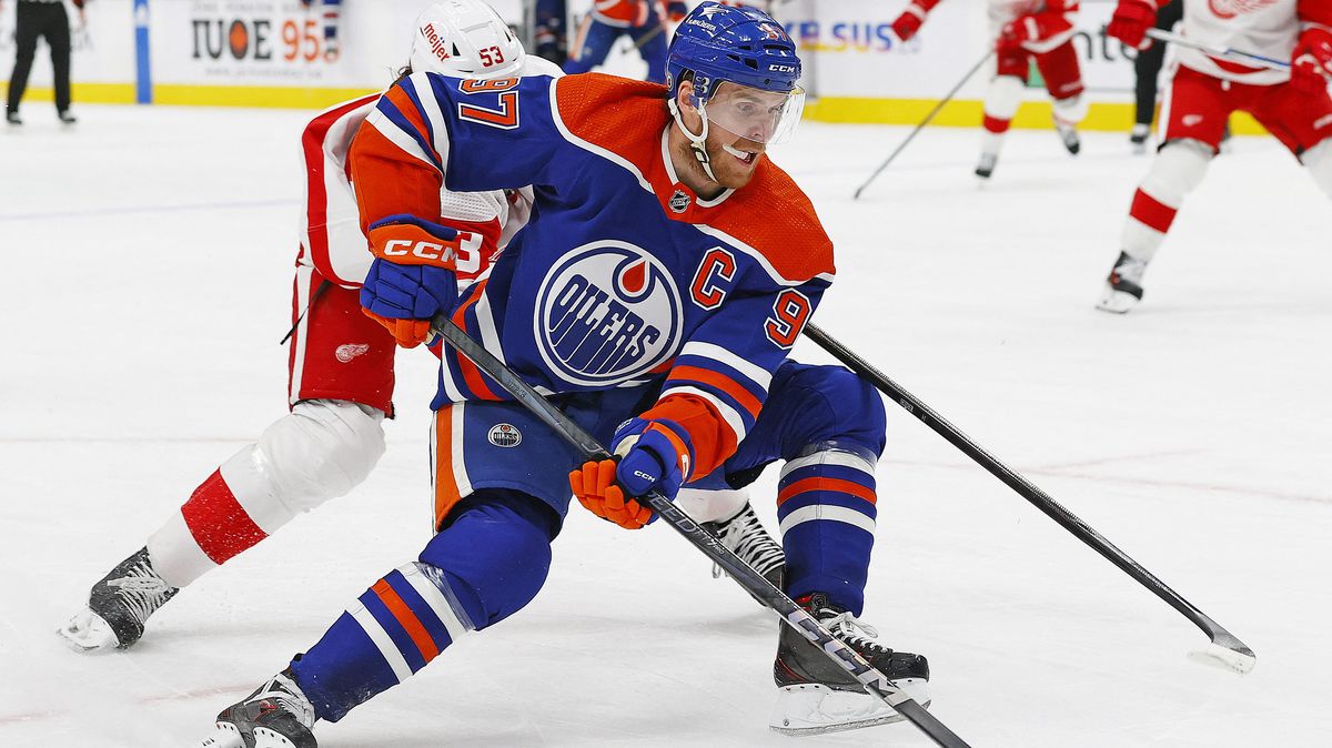 Šest asistencí za večer! McDavid dohnal Pastrňáka a cílí na vedoucí duo