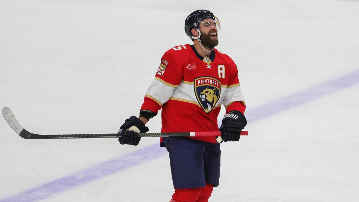 Lídr NHL Florida bude nejméně dva týdny postrádat zraněného beka Ekblada