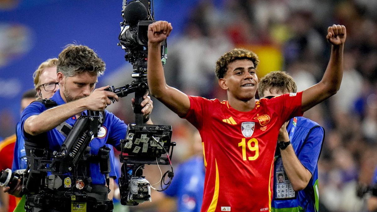 Experti UEFA vybrali do ideální jedenáctky ME ve fotbale šest Španělů