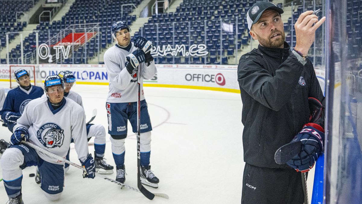 Spartu bylo těžké přetlačit, popsal Pešán boj o Šimka. U Červenky mu chyběla nula na konci