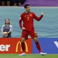 Španěl Alvaro Morata se raduje z gólu proti Německu.