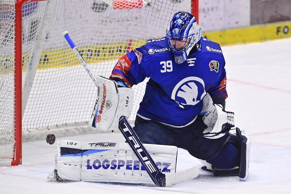 Brankář Dominik Pavlát z Plzně.