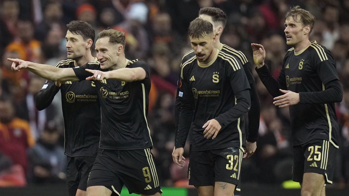 Turecký tisk se klaní Spartě: Na takovou hru není Galatasaray zvyklý, Pražané diktovali hru