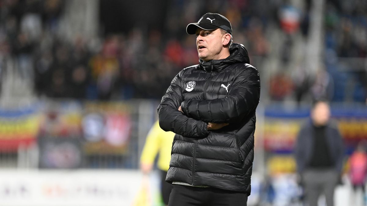 S kapitánem Slovácka Kadlecem to nevypadá dobře. Zřejmě ho ztratíme, přiznal Svědík