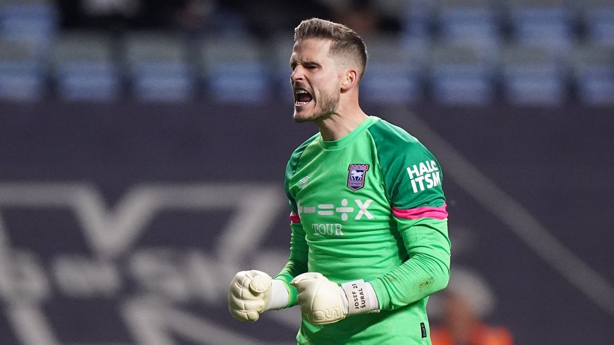 Hladký posunul Ipswich do Premier League