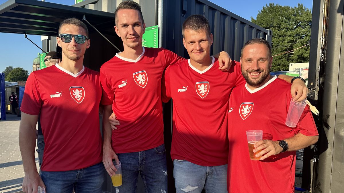 Slováci českým fanouškům na Euru zavařili. Po duelu s Anglií se nedostanou do Bratislavy