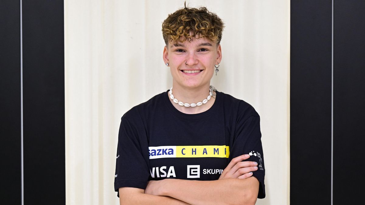 Nervy na gauči, pak slzy maminky. Odvážná Češka jede v osmnácti na olympiádu!