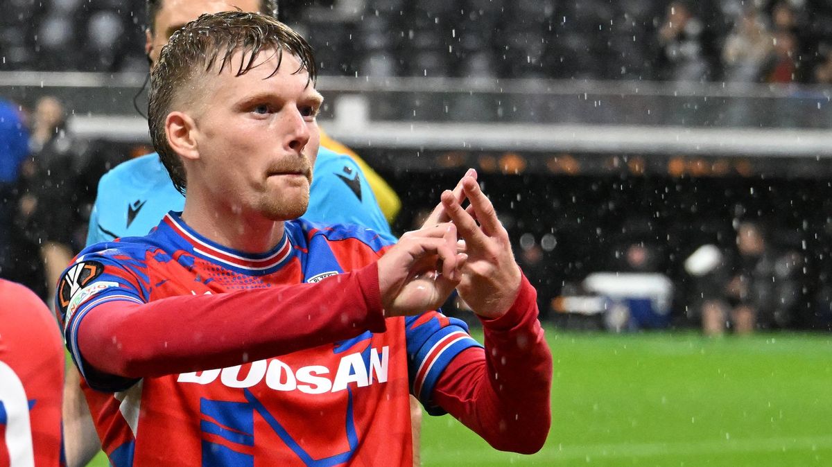 Jako na Euru. V Hamburku prší, Plzeň trénovala vedle hlavního stadionu