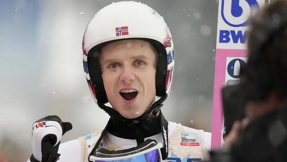 Norske Granerud dominerte skiflyvningene i Bad Mitterndorf og tok ledelsen i SP