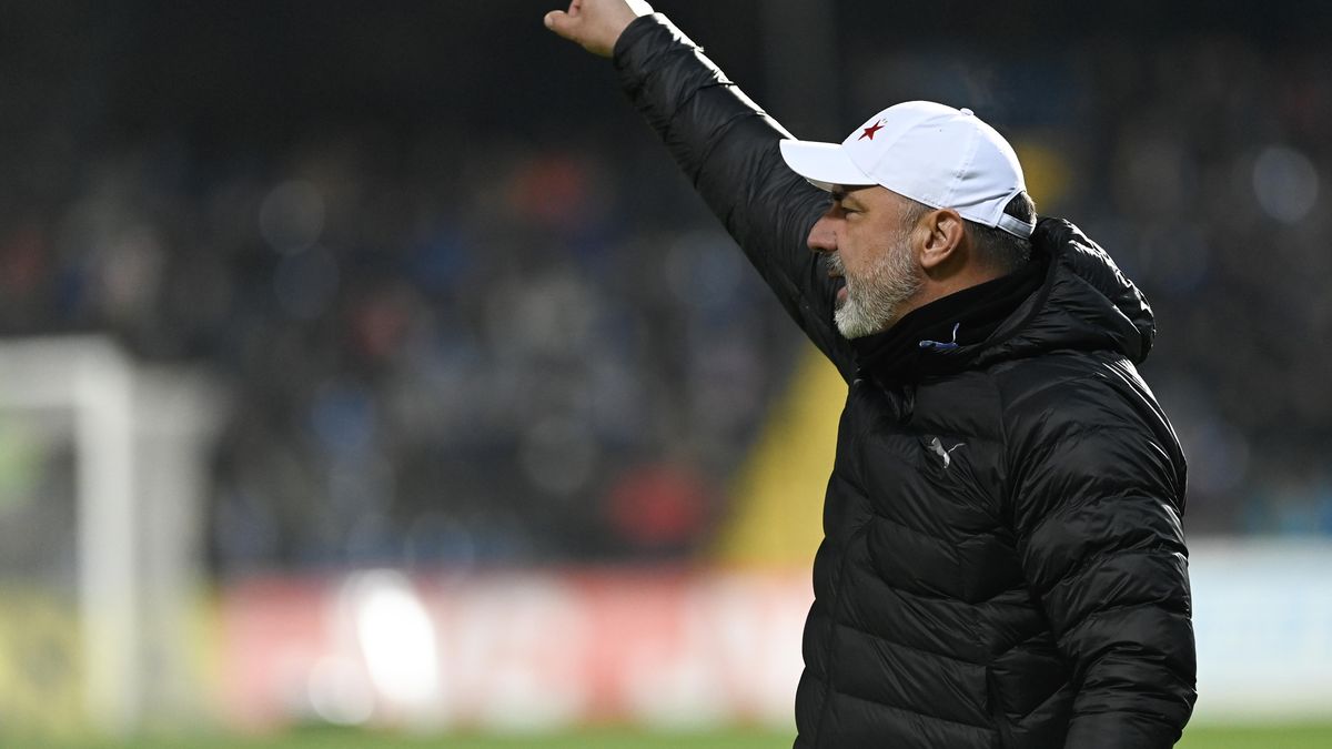 Zklamaný Trpišovský: Vyloučení Jurečky? Myslel jsem, že se řeší penalta v náš prospěch