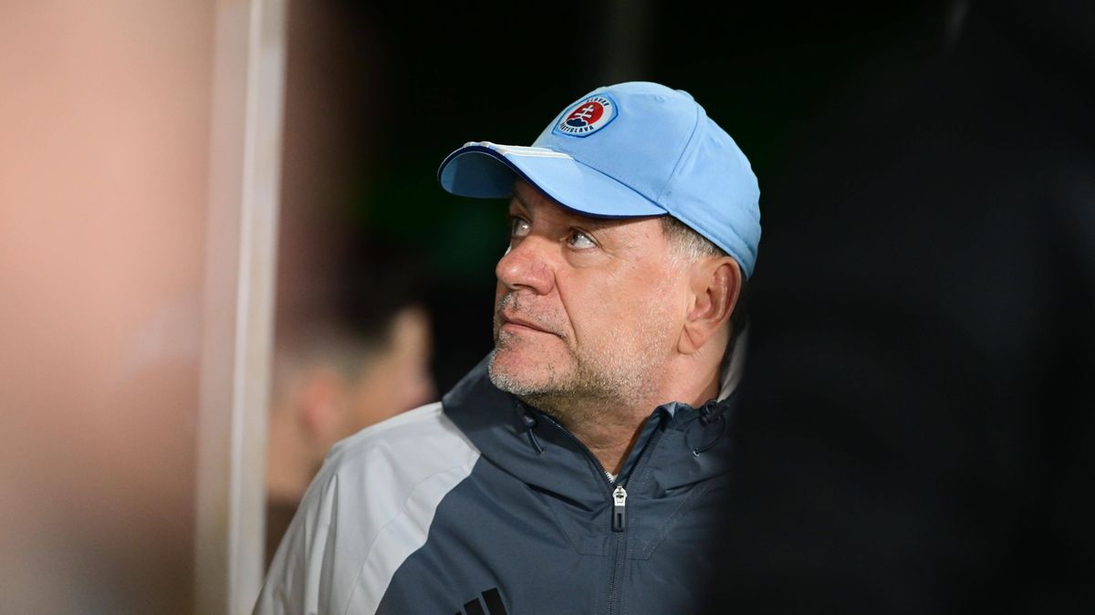 Starejte se sami o sebe, opřel se trenér Slovanu do českých médií