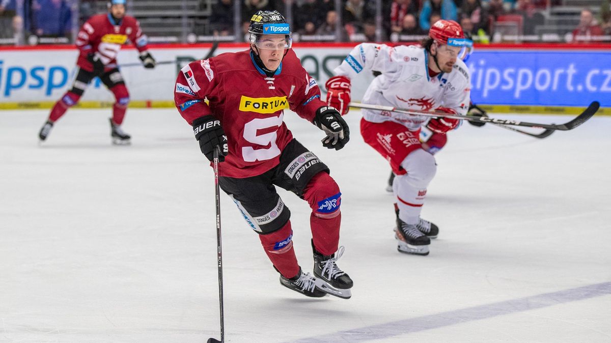 HOKEJ ONLINE: Video momenty ze zápasu Sparta - Třinec