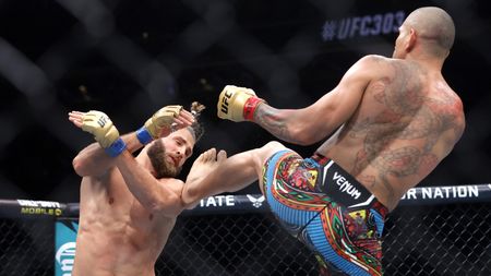 Pereira zdemoloval Procházku, píše se v zahraničí. Reaguje i Vémola