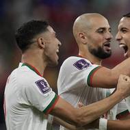 Maročan Abdelhamid Sabiri oslavuje vstřelenou branku proti Maroku.