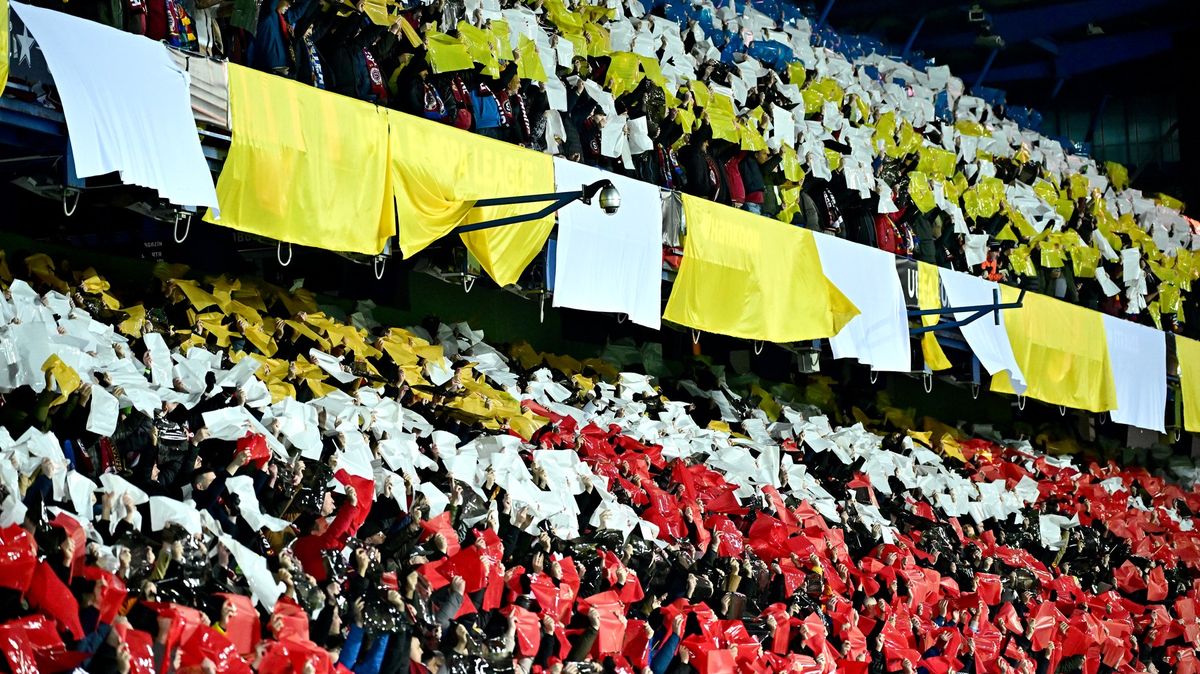 UEFA trestá fotbalovou Spartu