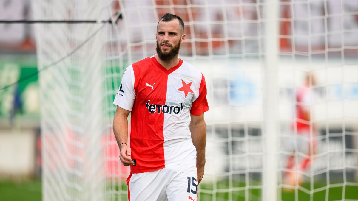 Slavia v přípravě remizovala s Pardubicemi. V nastavení srovnal Jurečka