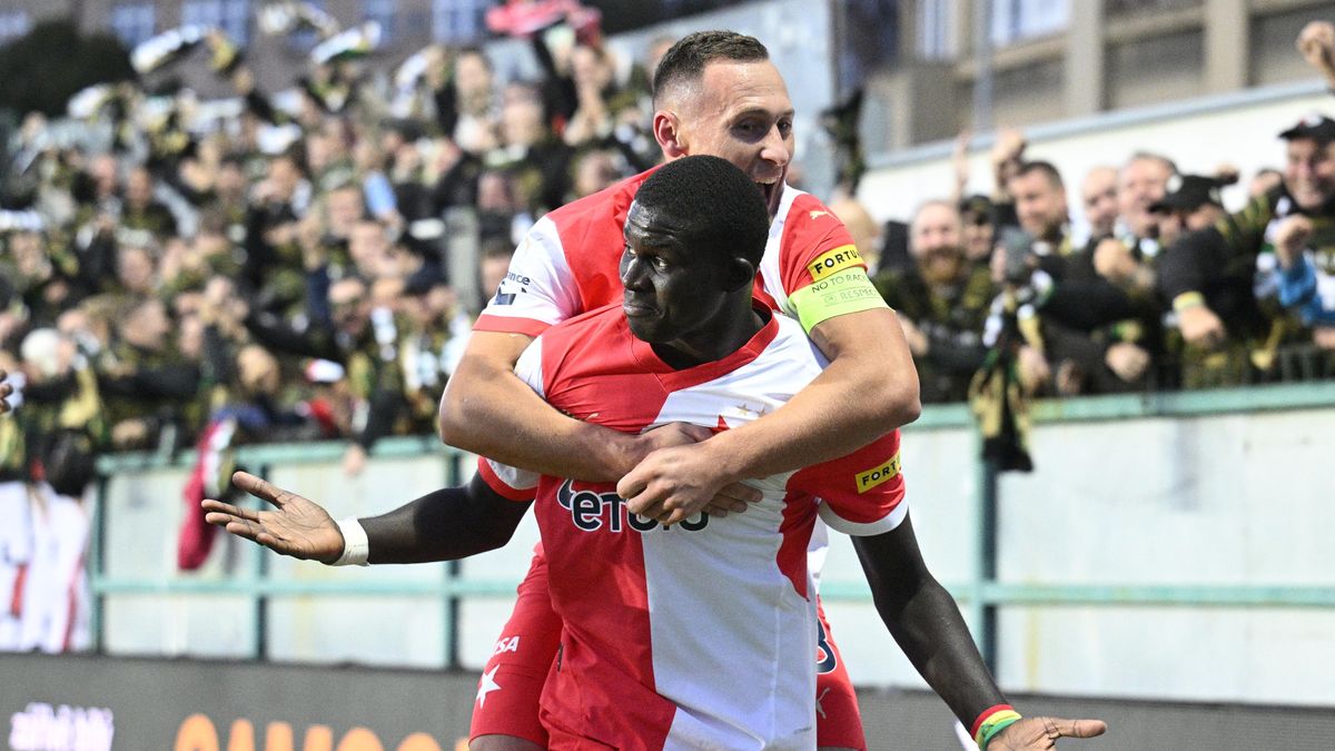 Střela jako Stanciu, pět gólů z beka. Trpišovský se bojí, že Slavia hvězdu neudrží
