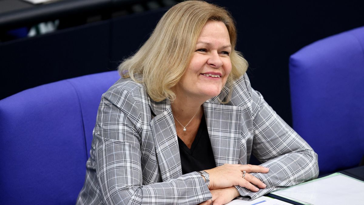 Německá ministryně vnitra chce zavést kontroly na hranicích během ME ve fotbale