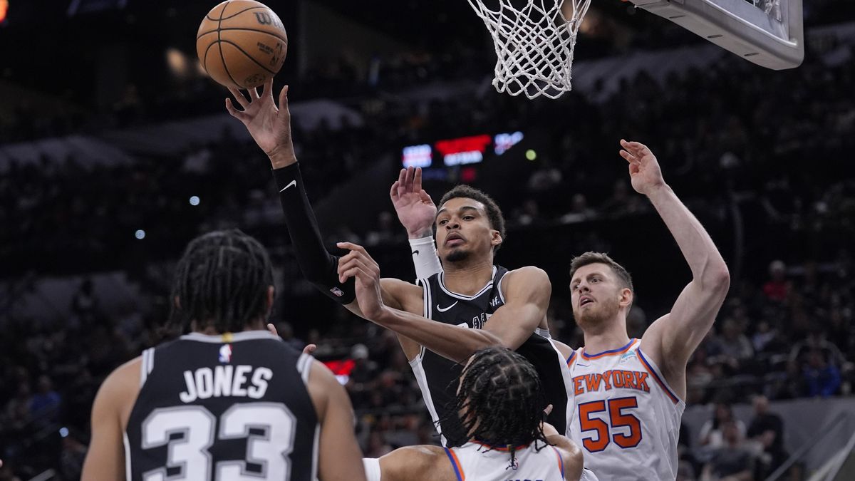 Brunson dal v NBA 61 bodů a má osobní rekord. Ani to ale na výhru nestačilo
