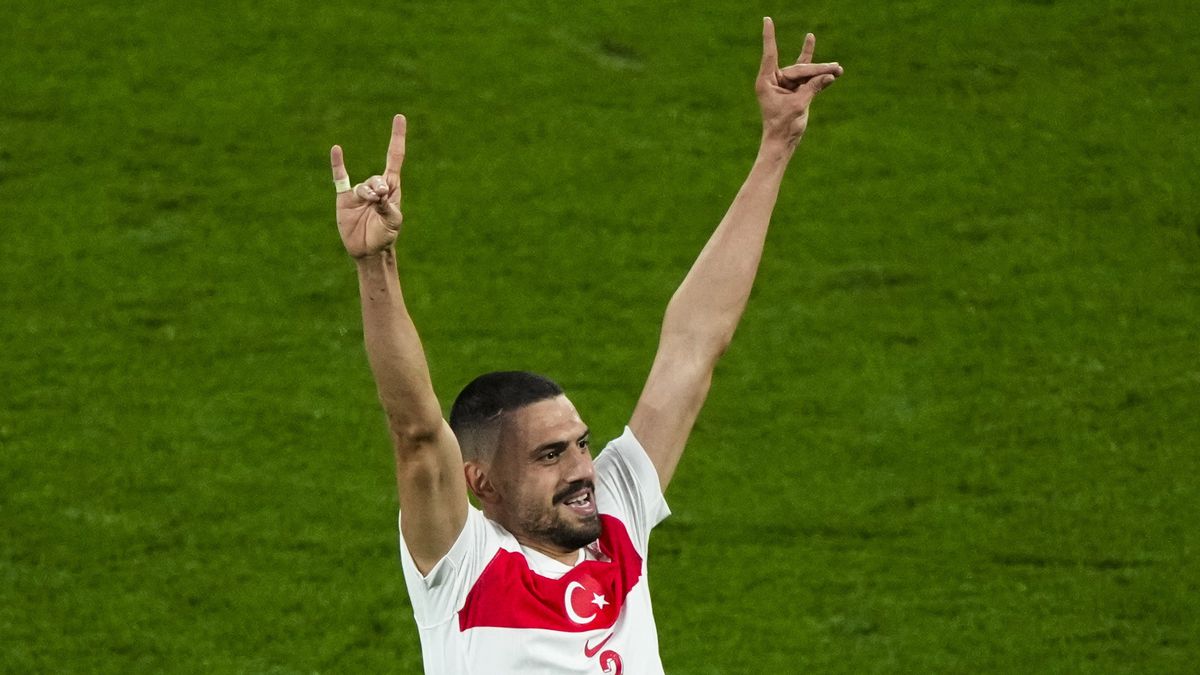 Potvrzeno. Demiral dostal trest na dva zápasy, Bellingham jen pokutu
