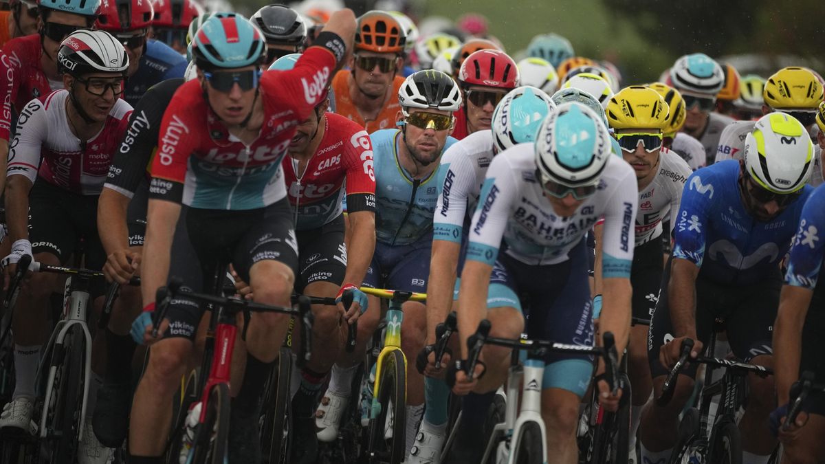 Covid v pelotonu? Cavendish přišel o klíčového parťáka