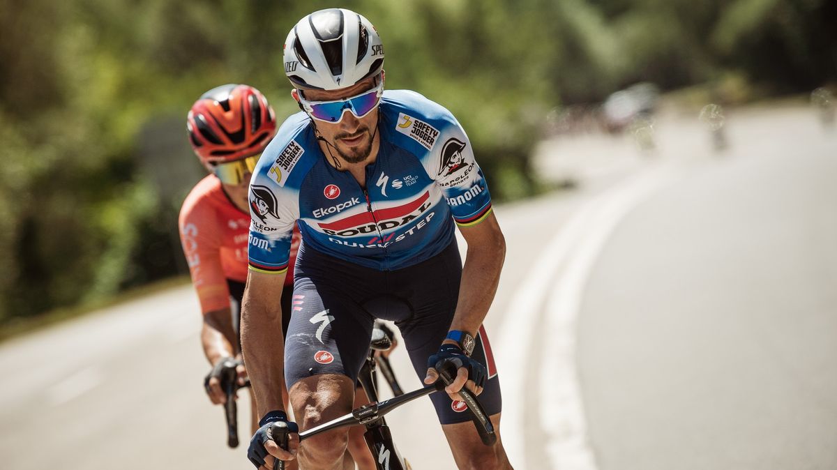 Mistr světa Alaphilippe se naladil na olympiádu vítězně, ovládl závěrečnou etapu Czech Tour