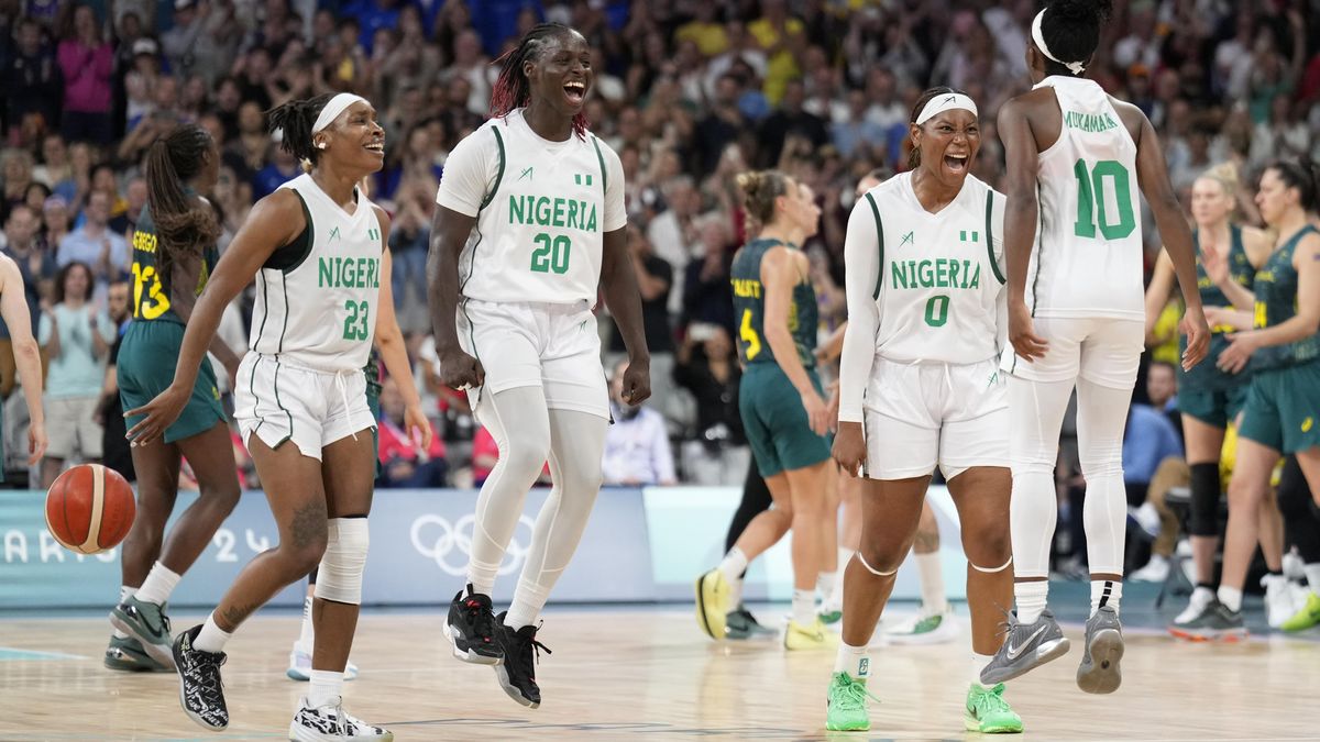 Basketbalová senzace na úvod. Nigérijky na Hrách slaví po dvaceti letech