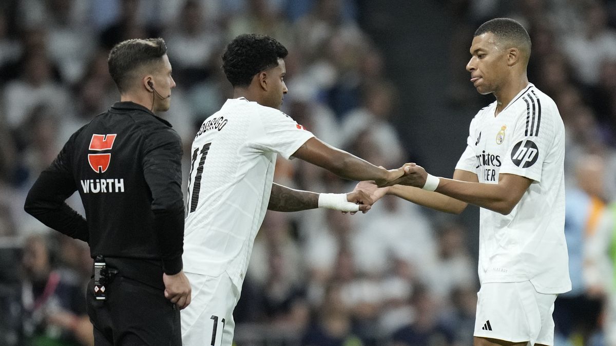 Kauza Mbappé. Deschampsovi tvrdil, že je zraněný, za Real přitom nastoupil