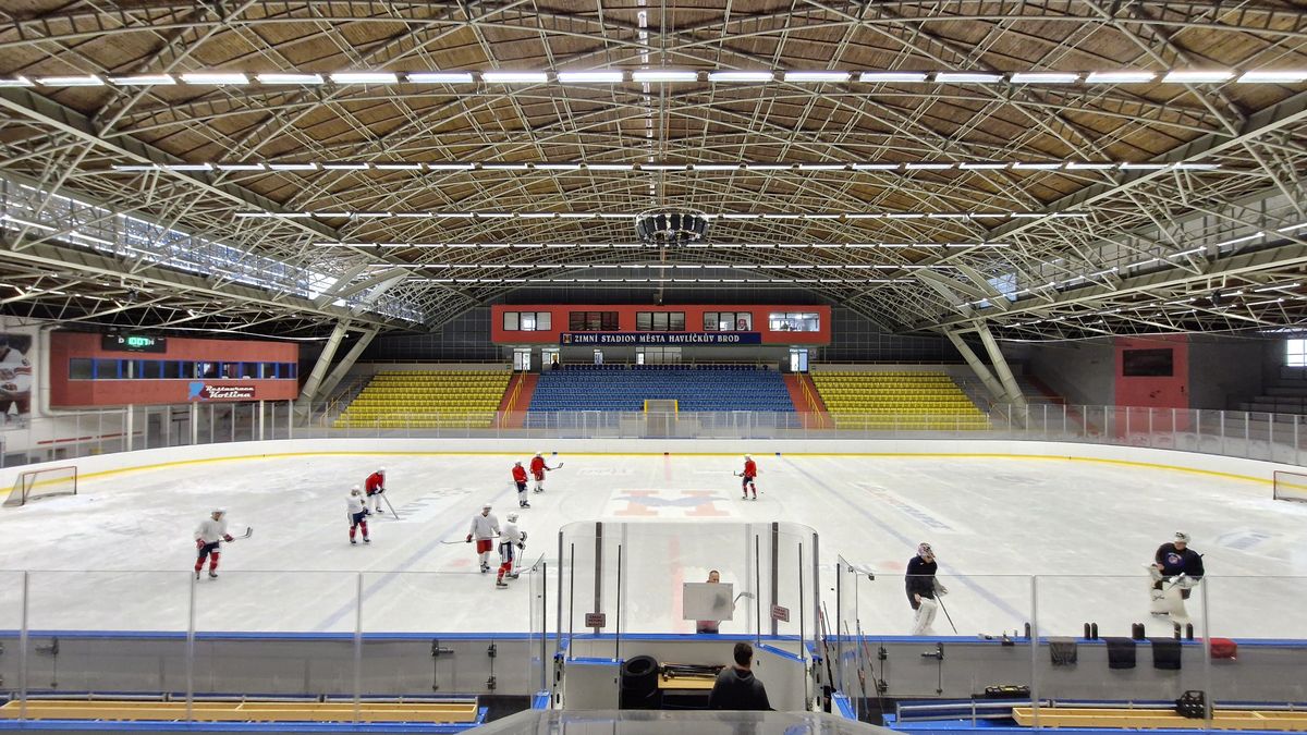 Hřiště jako v NHL. Brodskou Kotlinu pokřtí derby