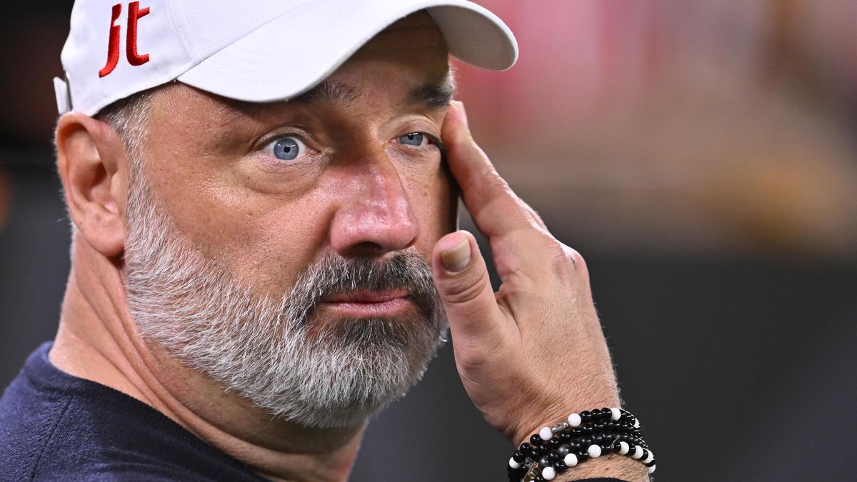 Trenér Slavie: Obrana se rozpadla. Opora zvracela, dalšího stopera stahoval