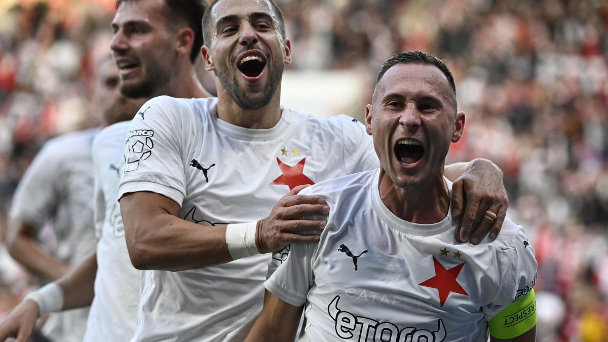 Bylo potřeba udělat něco velkého, zní ze Slavie. Historická změna dresu má úspěch