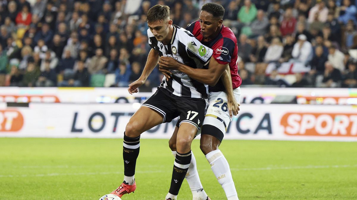 Fotbalisté Udine porazili oslabené Cagliari a jsou čtvrtí