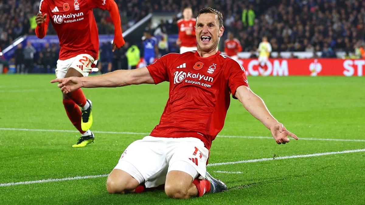 Fotbalisté Nottinghamu vyhráli derby v Leicesteru a jsou pátí v tabulce