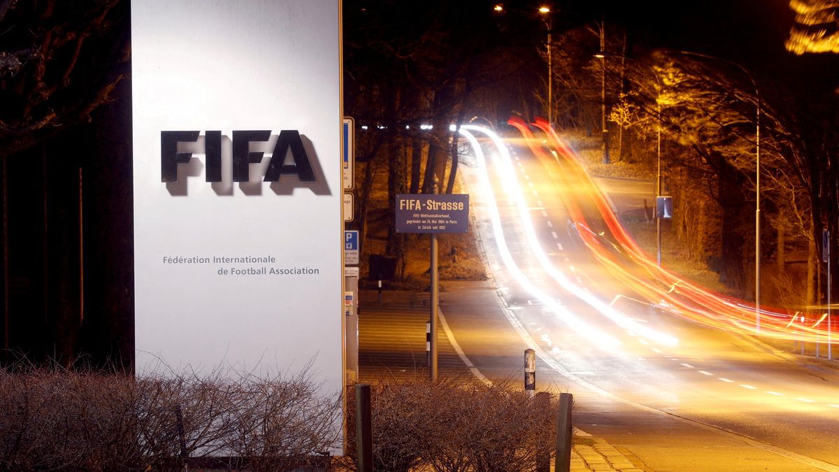 FIFPRO a evropské ligy podají v pondělí stížnost na FIFA kvůli plnému kalendáři
