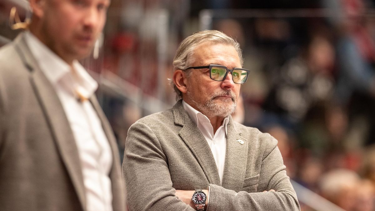 Nemáme čas trénovat, hledal důvody třinecké mizérie trenér Moták