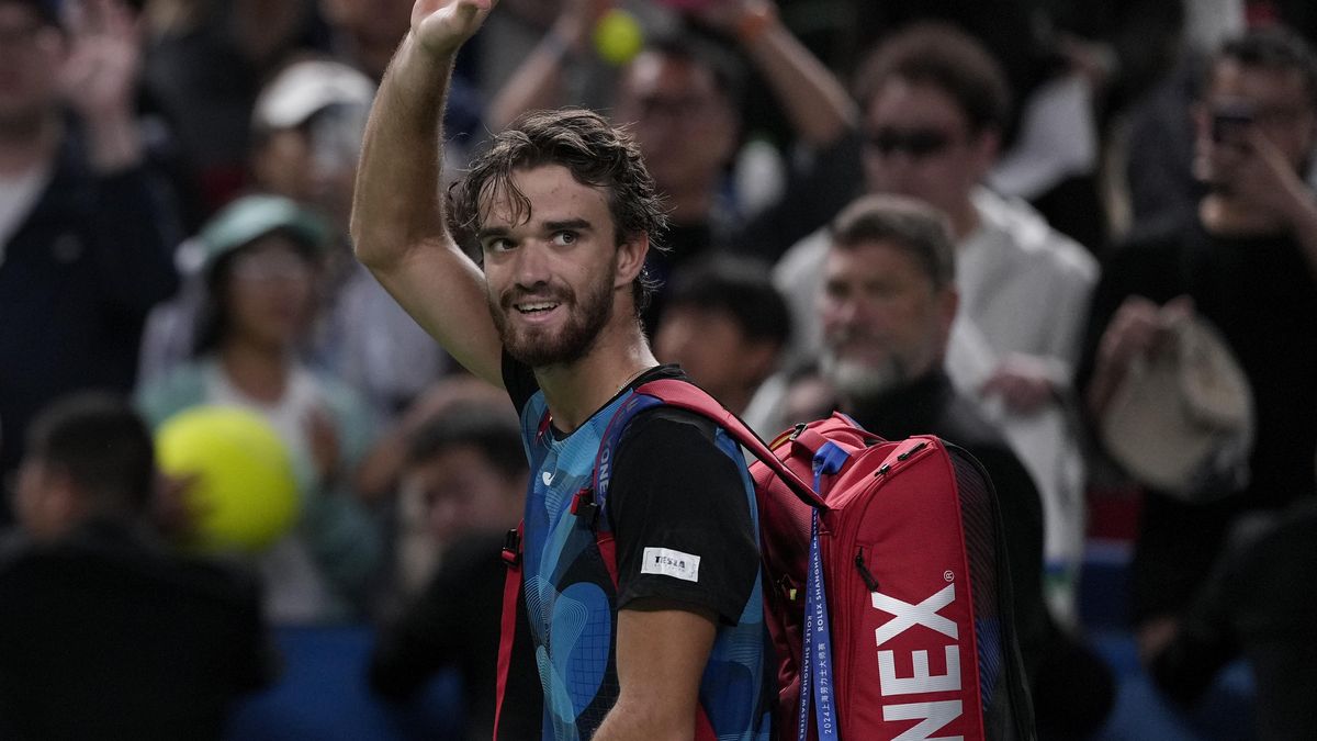 A mě nemilujete? Macháč rozesmál soupeře, fanoušky i hvězdného Federera