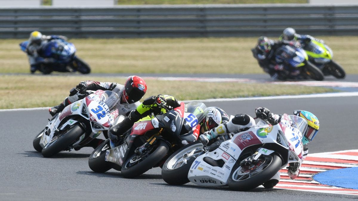 Závody MS superbiků se příští rok v Mostě nově pojedou v polovině května