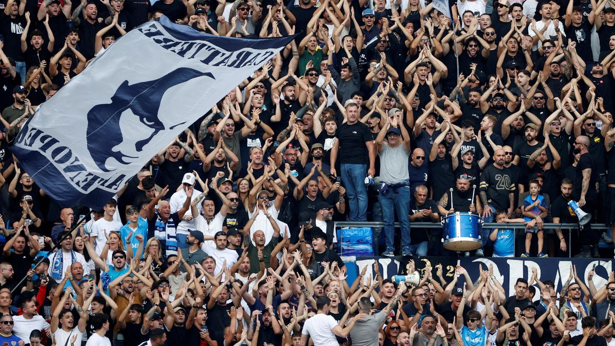 Neapol porazila Lecce a pojistila si v italské lize první místo