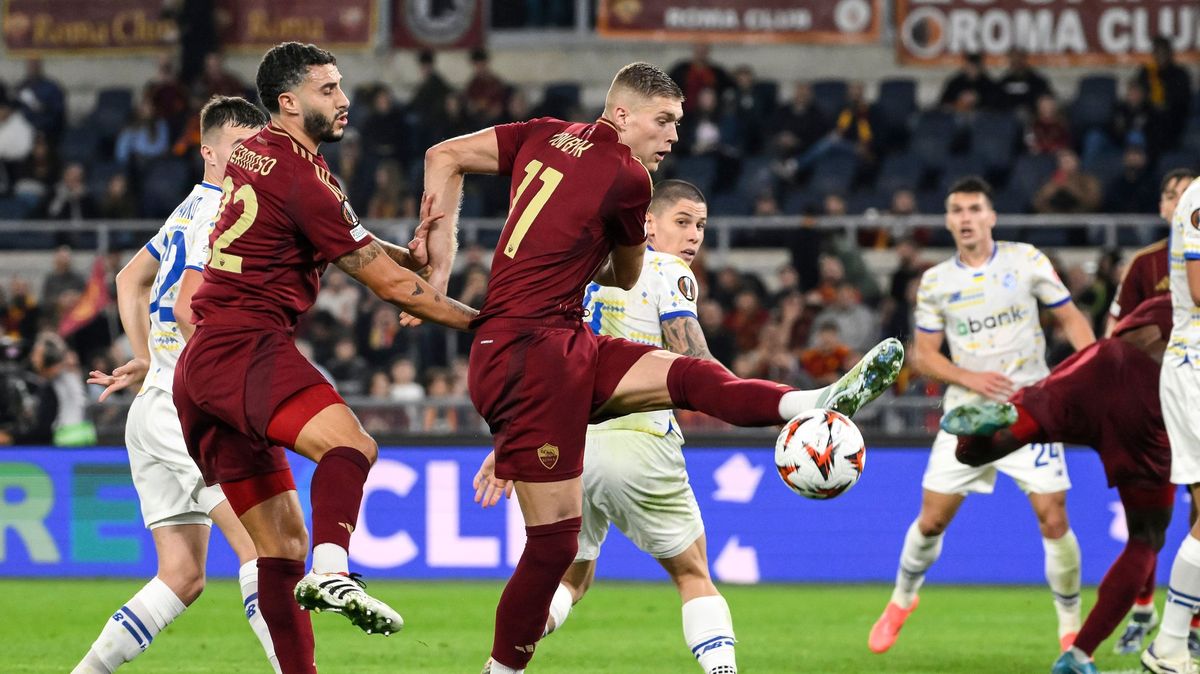 Dovbyk zachránil Řím. S klubem ze své země neměl slitování