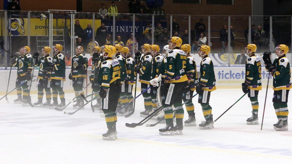 Hokejový lídr Vsetín porazil Kolín a unikl Zlínu na rozdíl tří bodů