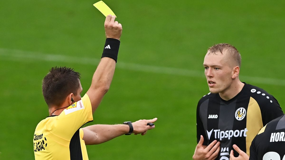 Sudí v Karviné vylučoval, odvolával a po zápase se omlouval. Ode mě příšerný výkon, uznal