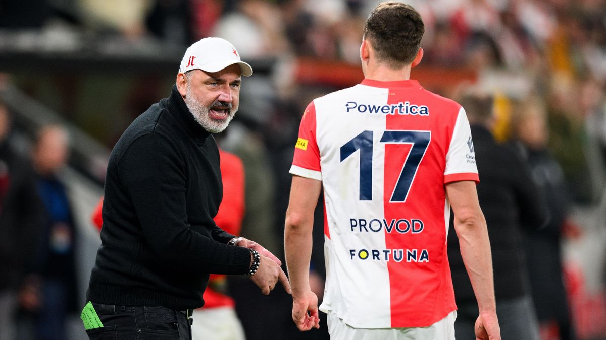 FOTBAL ONLINE: Slavia v Edenu čelí Fenerbahce s Mourinhem