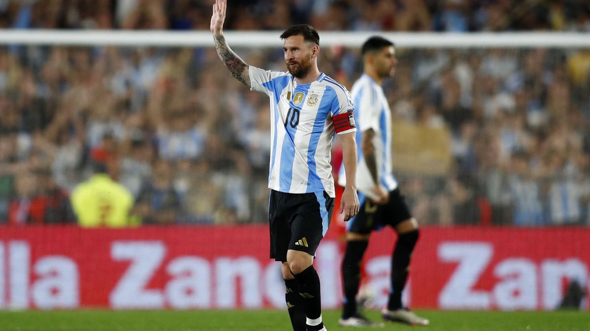 Messi se po hattricku cítil jako dítě. Trenér nevěřícně usedl na lavičku