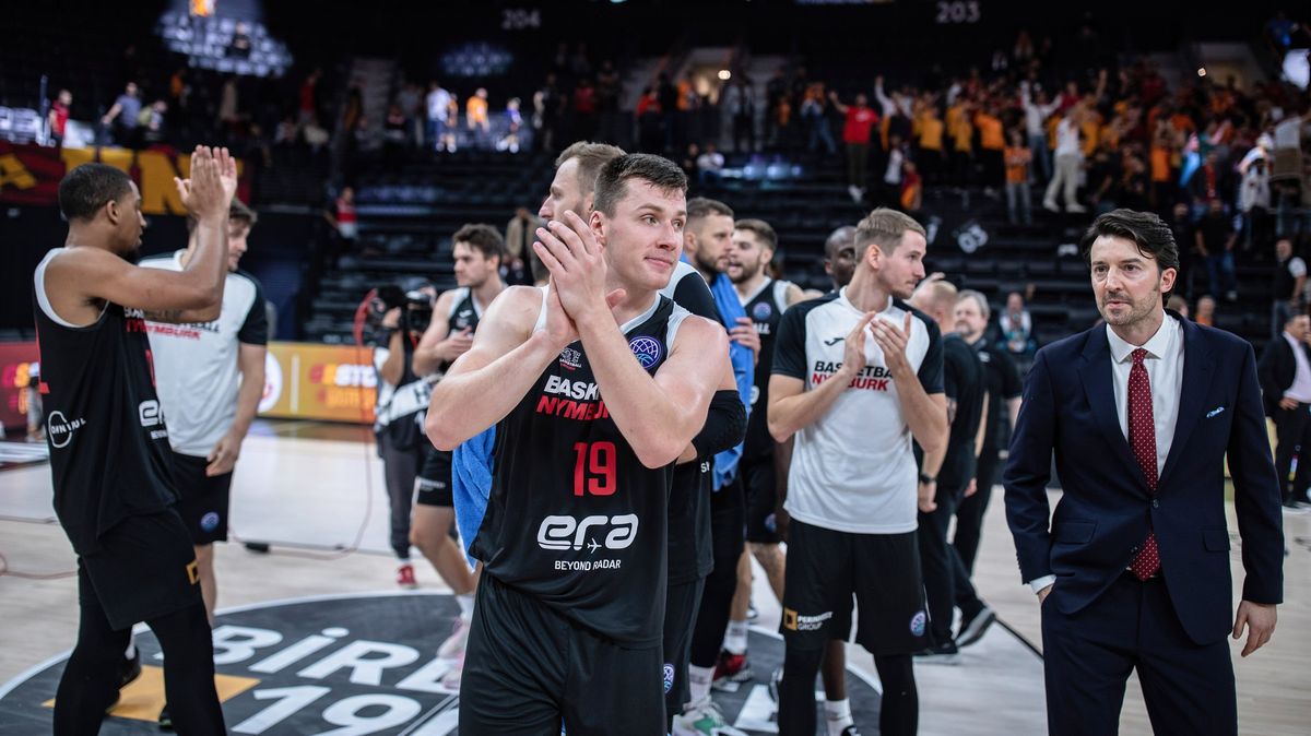 Nymburští basketbalisté ovládli poslední čtvrtinu v Ostravě 27:5 a opět vyhráli