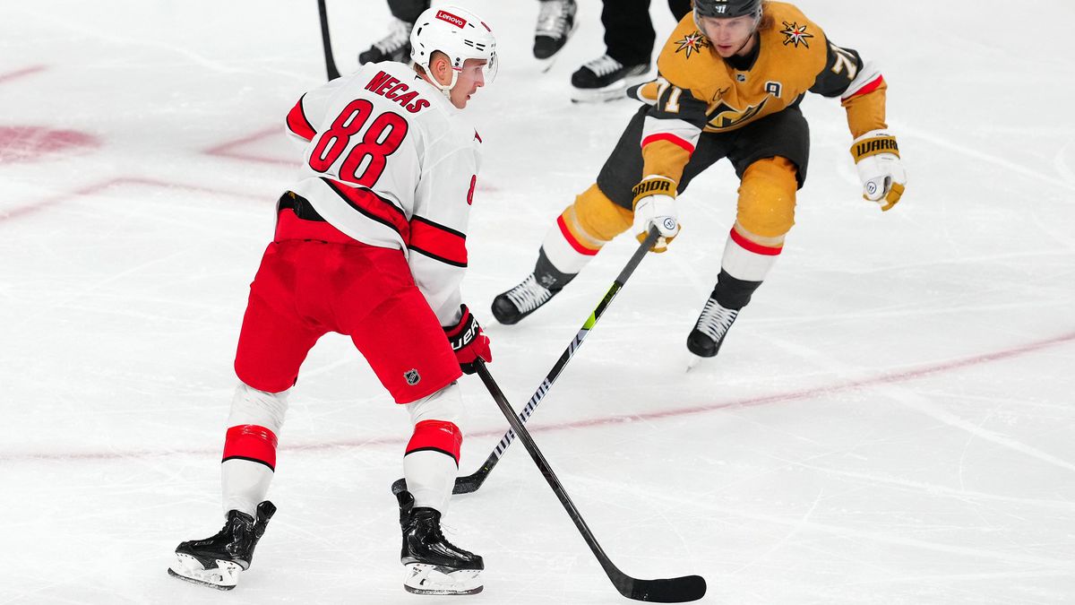 PŘÍMO Z NHL: Trumfová desítka. Nečasovi dál padá karta, v rukách má teď zlato