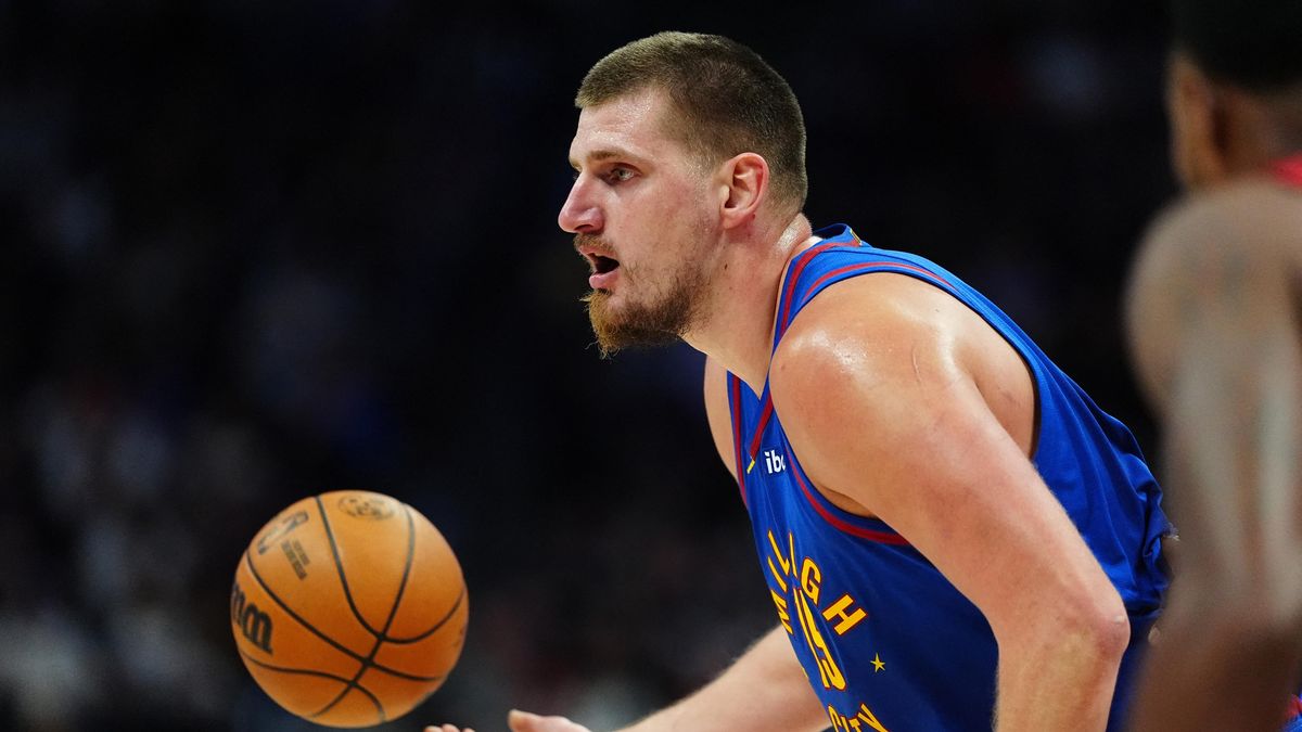 Cleveland vyhrál i podesáté v sezoně NBA, Jokič a James předvedli triple double