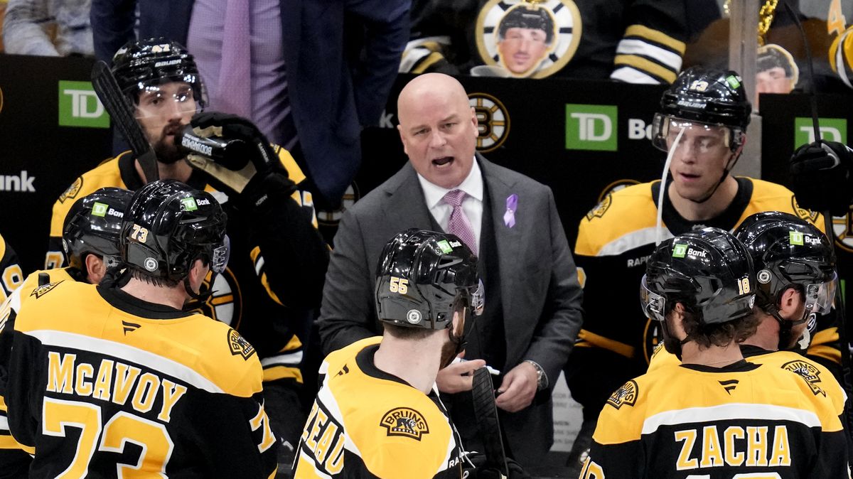 Rozruch v Bostonu. Trenér Montgomery byl odvolán
