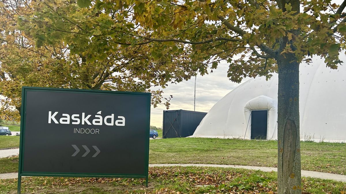 V resortu Kaskáda u Brna vznikla první golfová nafukovací hala v Česku