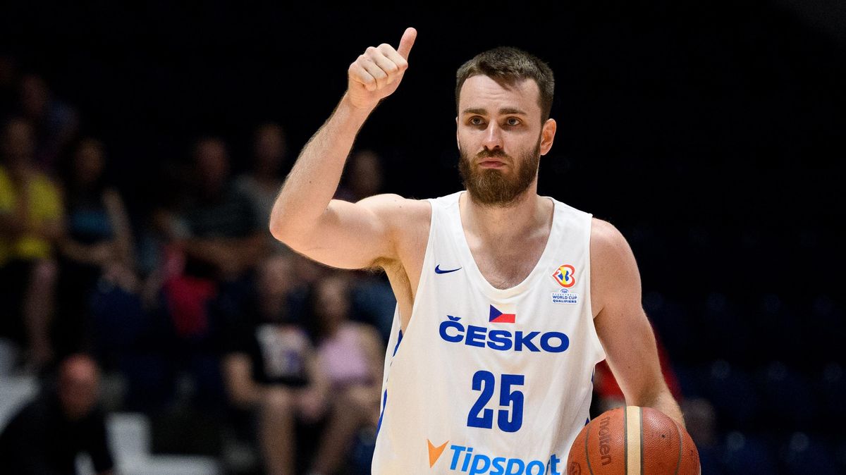 Basketbalista Jelínek pokračuje v Betisu i po postupu mezi elitu